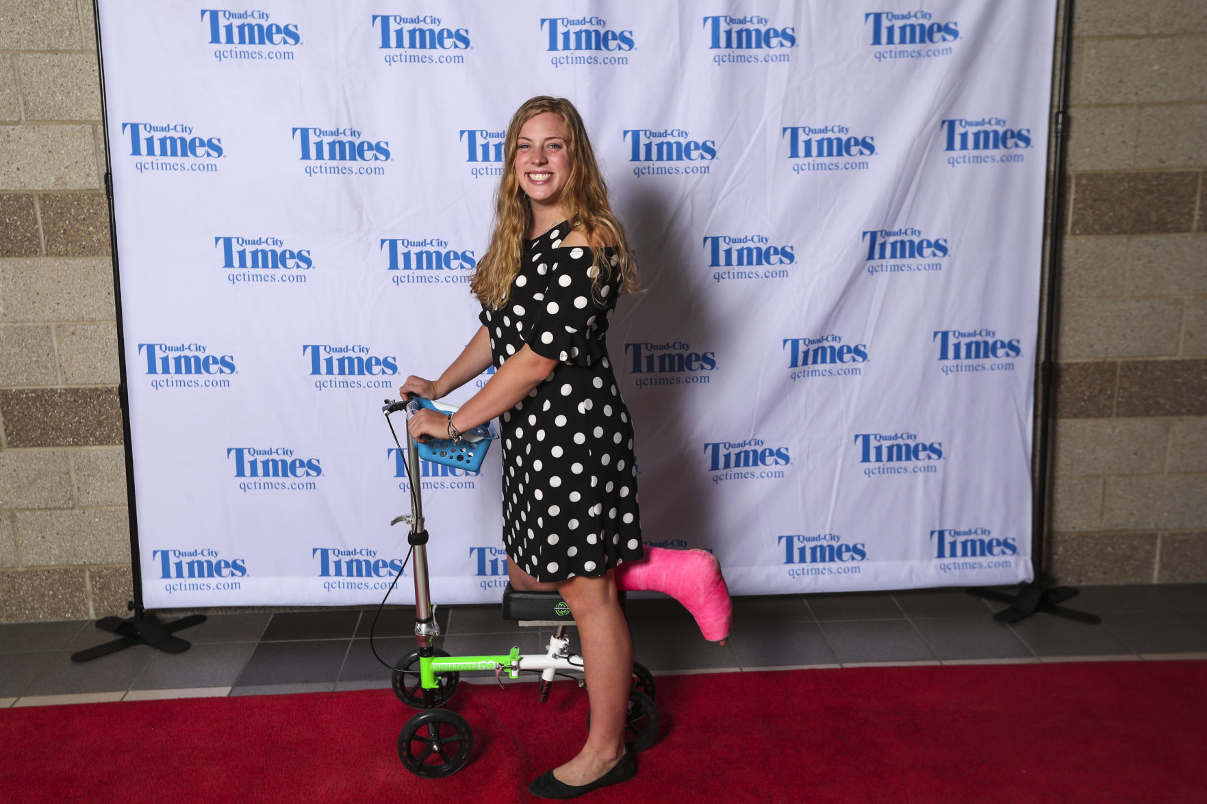 051518-salute-to-academics-red-carpet-080